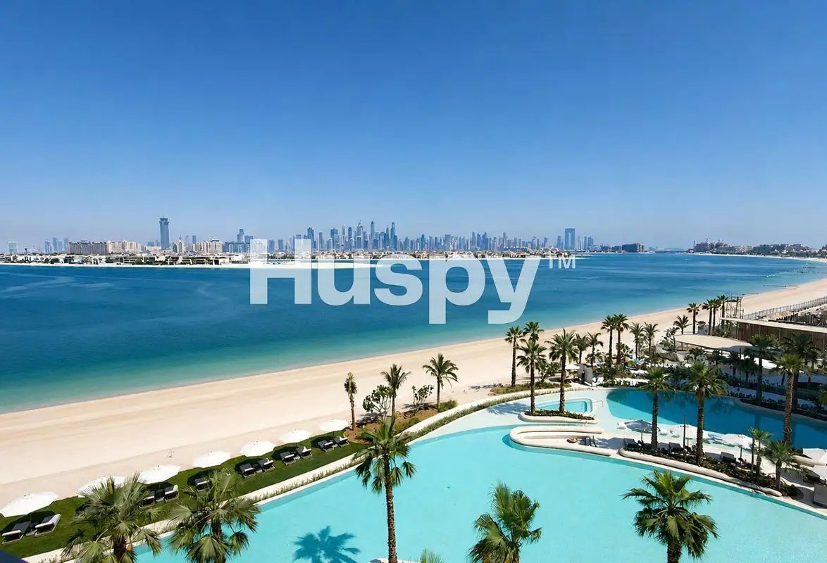 4-bedroom freehold apartment in Palm Jumeirah — photo 1 of 5