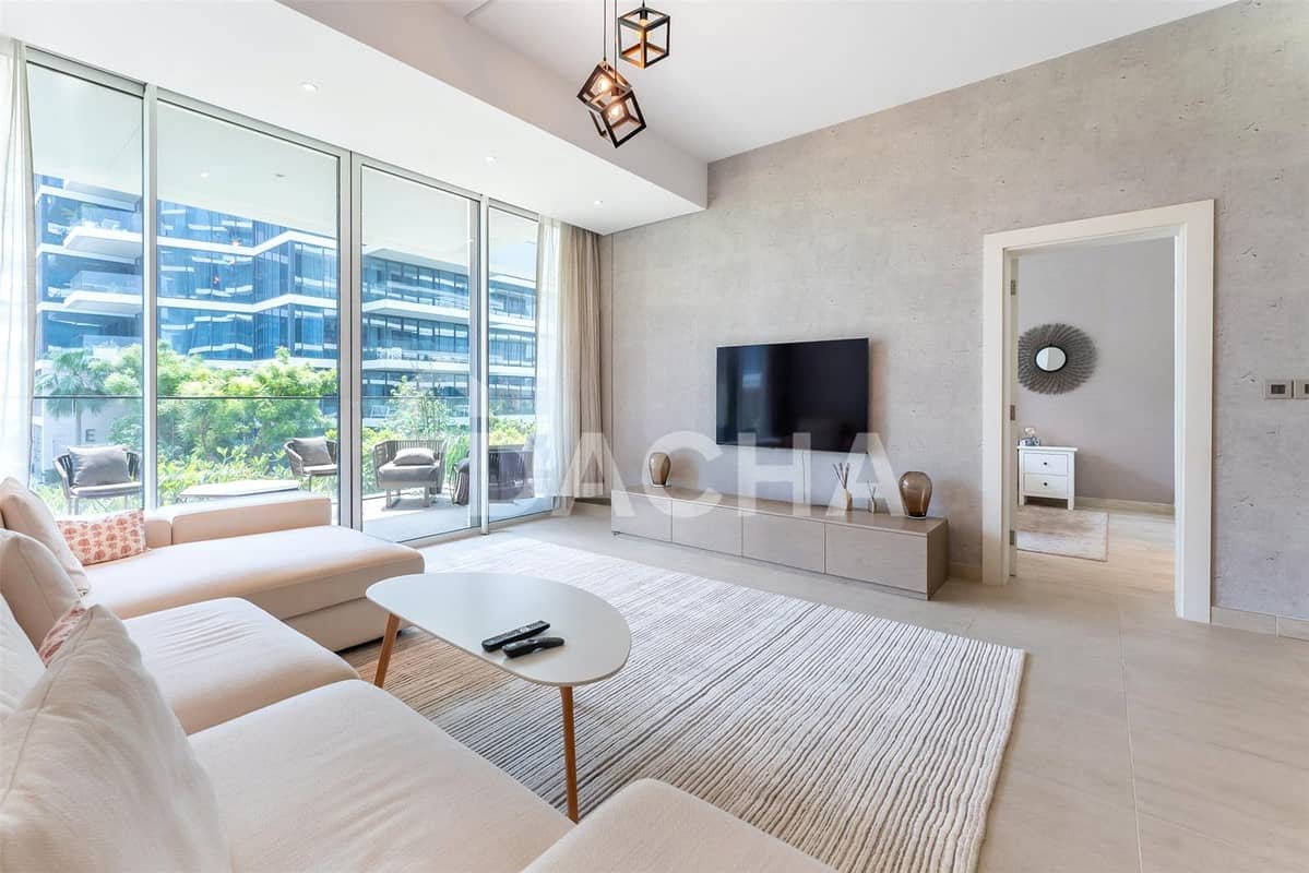 2-bedroom freehold apartment in Palm Jumeirah — photo 2 of 5