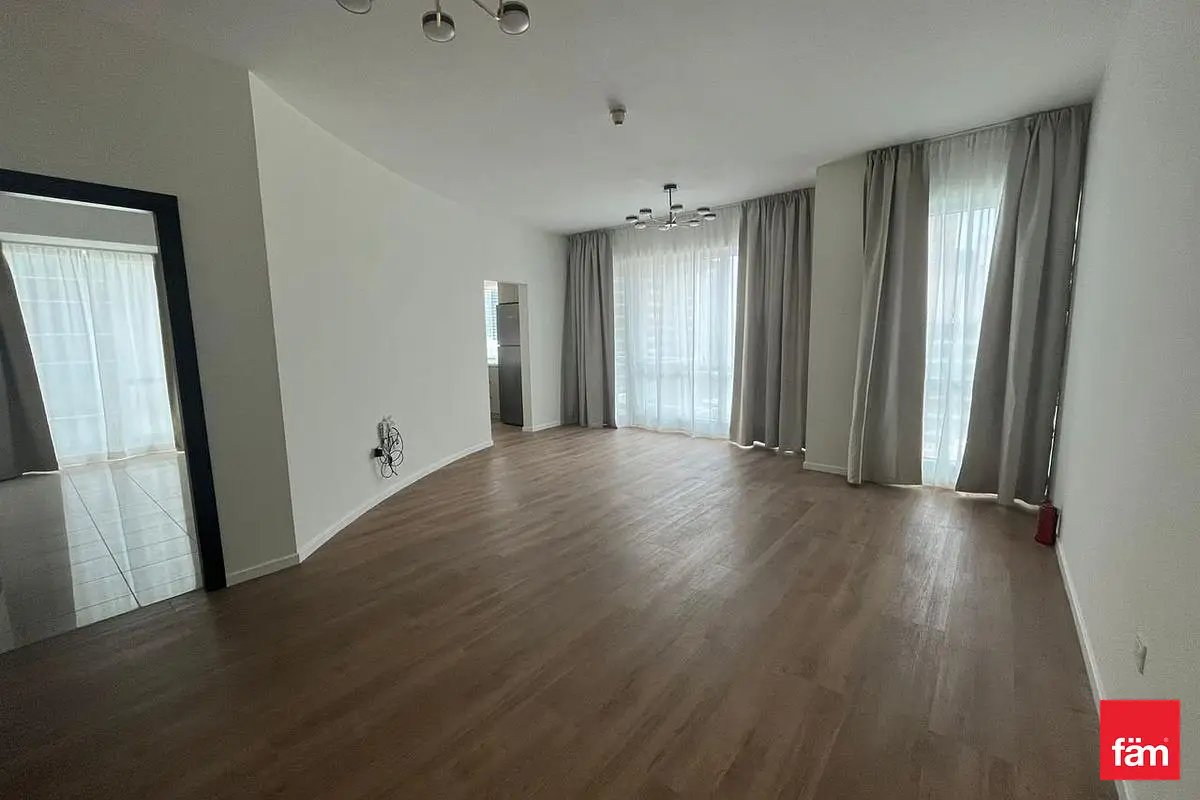 2-bedroom freehold apartment in Dubai Marina — photo 1 of 5