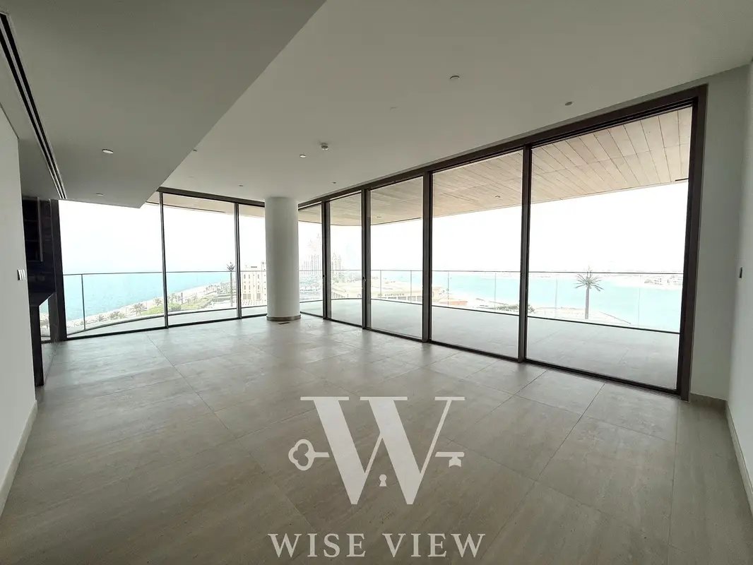 2-bedroom freehold apartment in Palm Jumeirah — photo 1 of 5