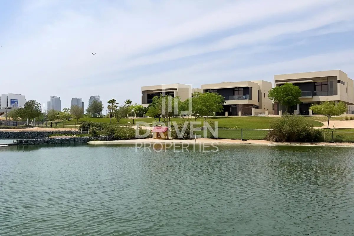 studio freehold apartment in DAMAC Hills — photo 1 of 5