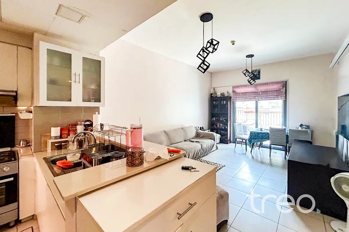 3-bedroom freehold apartment in Town Square — photo 5 of 5