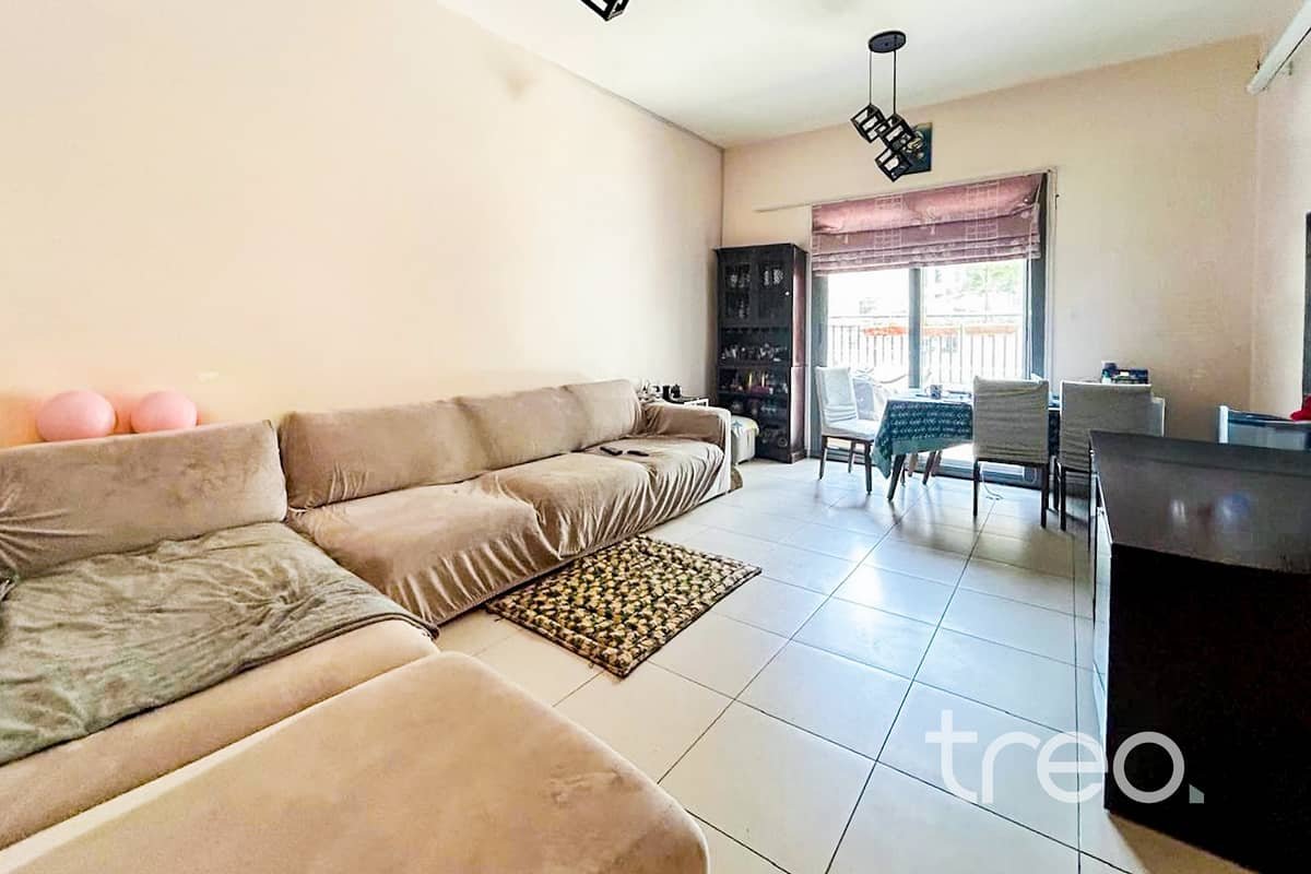 3-bedroom freehold apartment in Town Square — photo 4 of 5