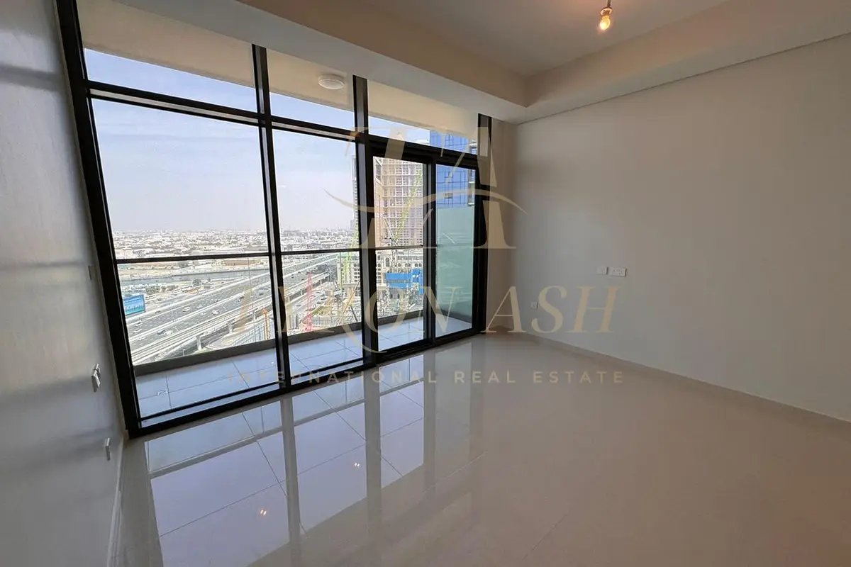 studio freehold apartment in Business Bay — photo 3 of 5