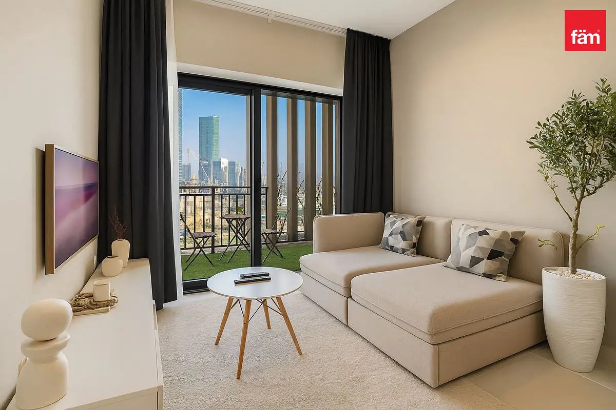 1-bedroom freehold apartment in Business Bay — photo 1 of 5