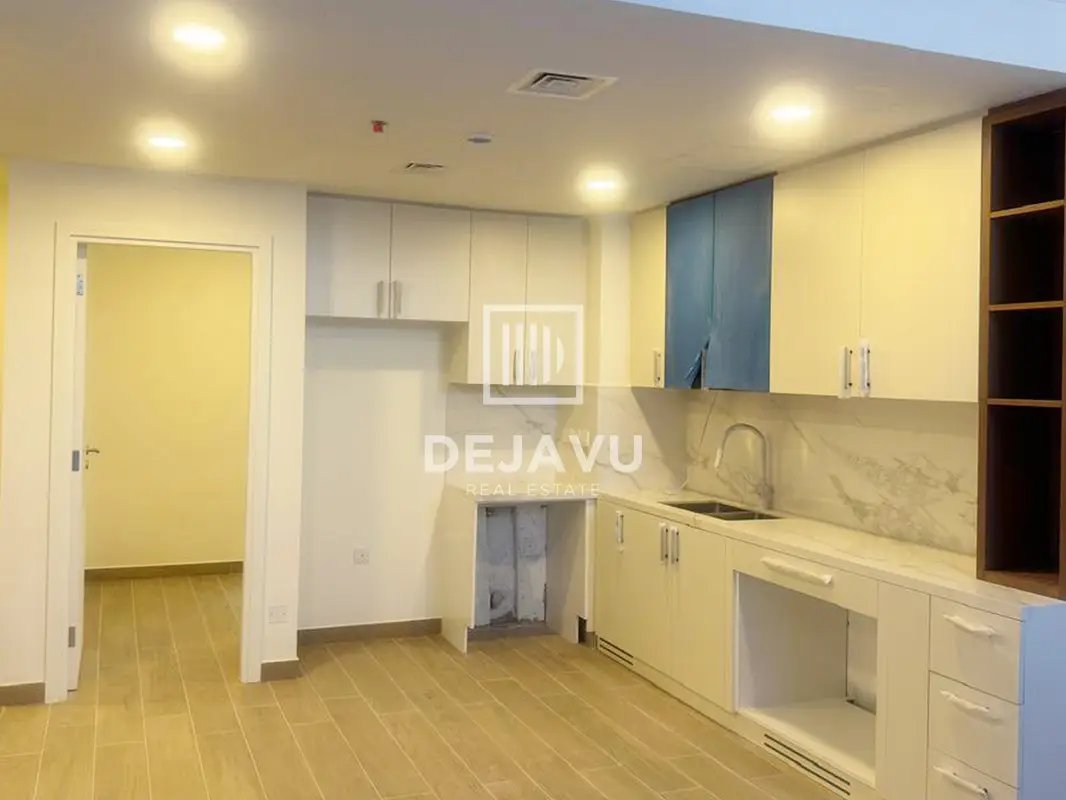 1-bedroom freehold apartment in Town Square — photo 3 of 5