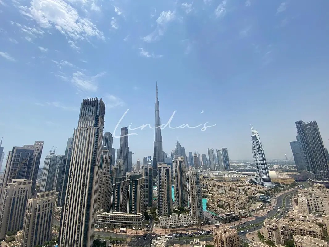 4-bedroom freehold apartment in Downtown Dubai — photo 1 of 5