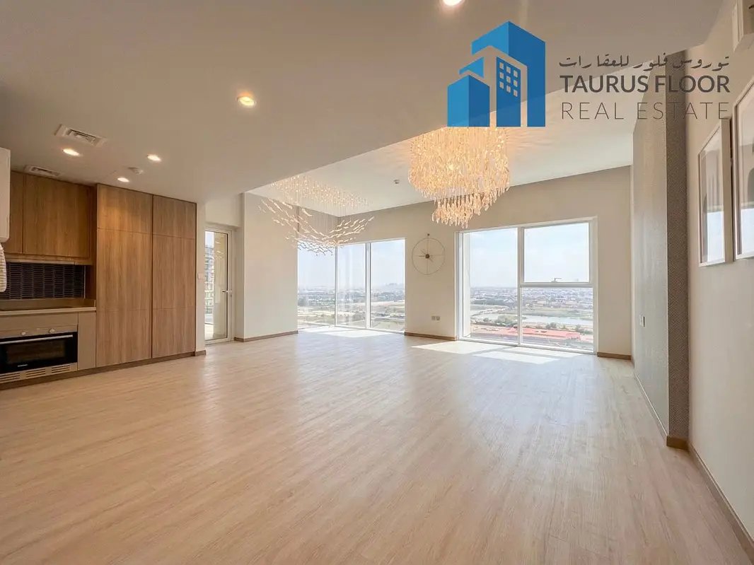 3-bedroom freehold apartment in Business Bay — photo 3 of 5
