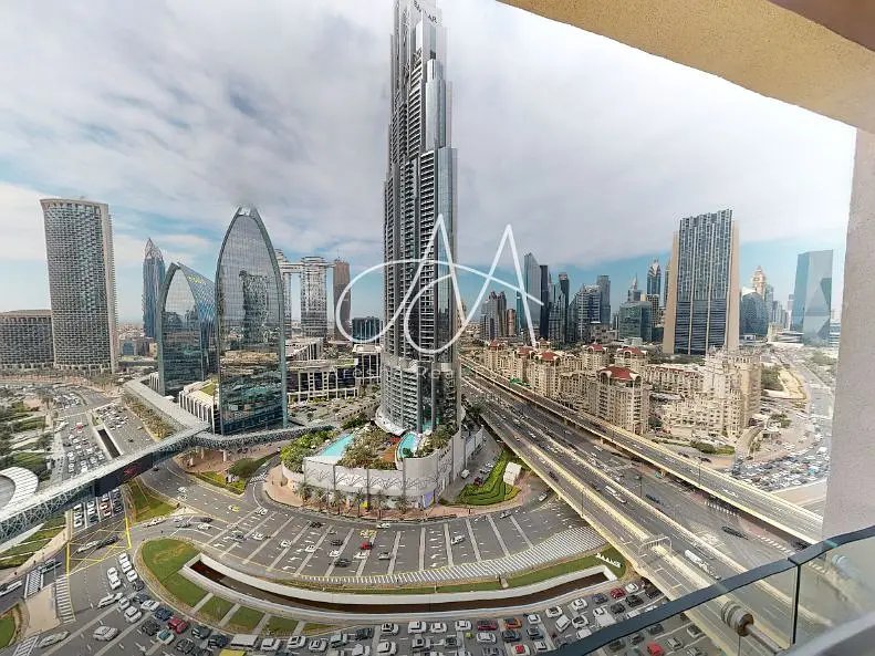 studio freehold apartment in Downtown Dubai — photo 1 of 5
