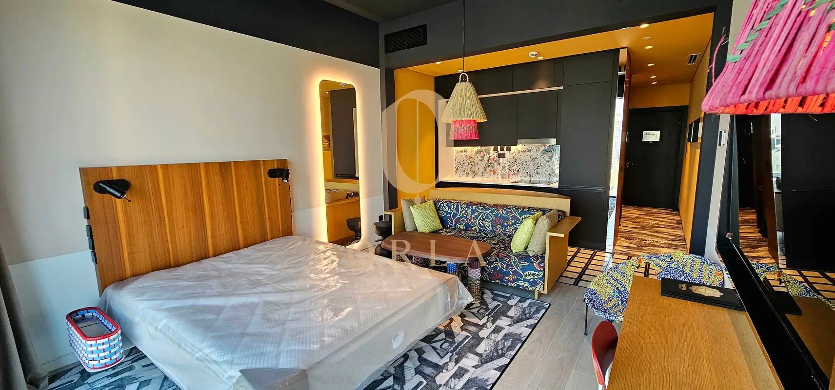 studio freehold apartment in Business Bay — photo 1 of 5