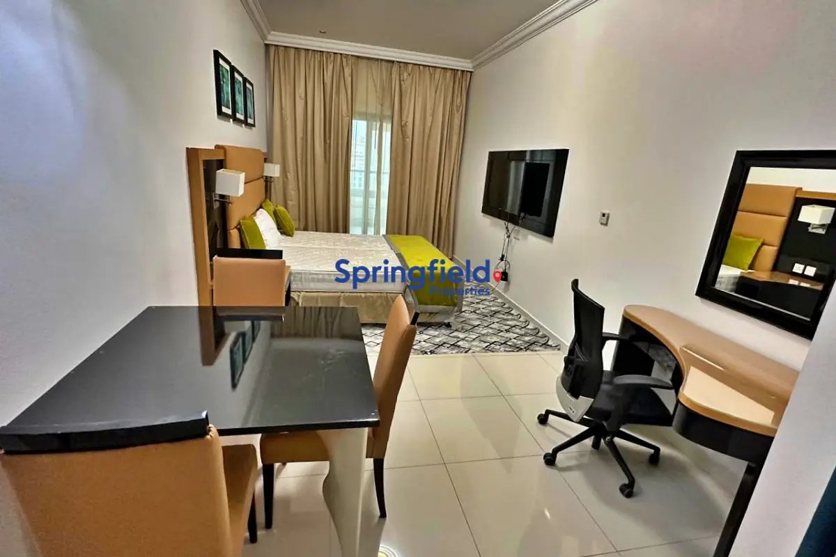 studio freehold apartment in Business Bay — photo 3 of 5