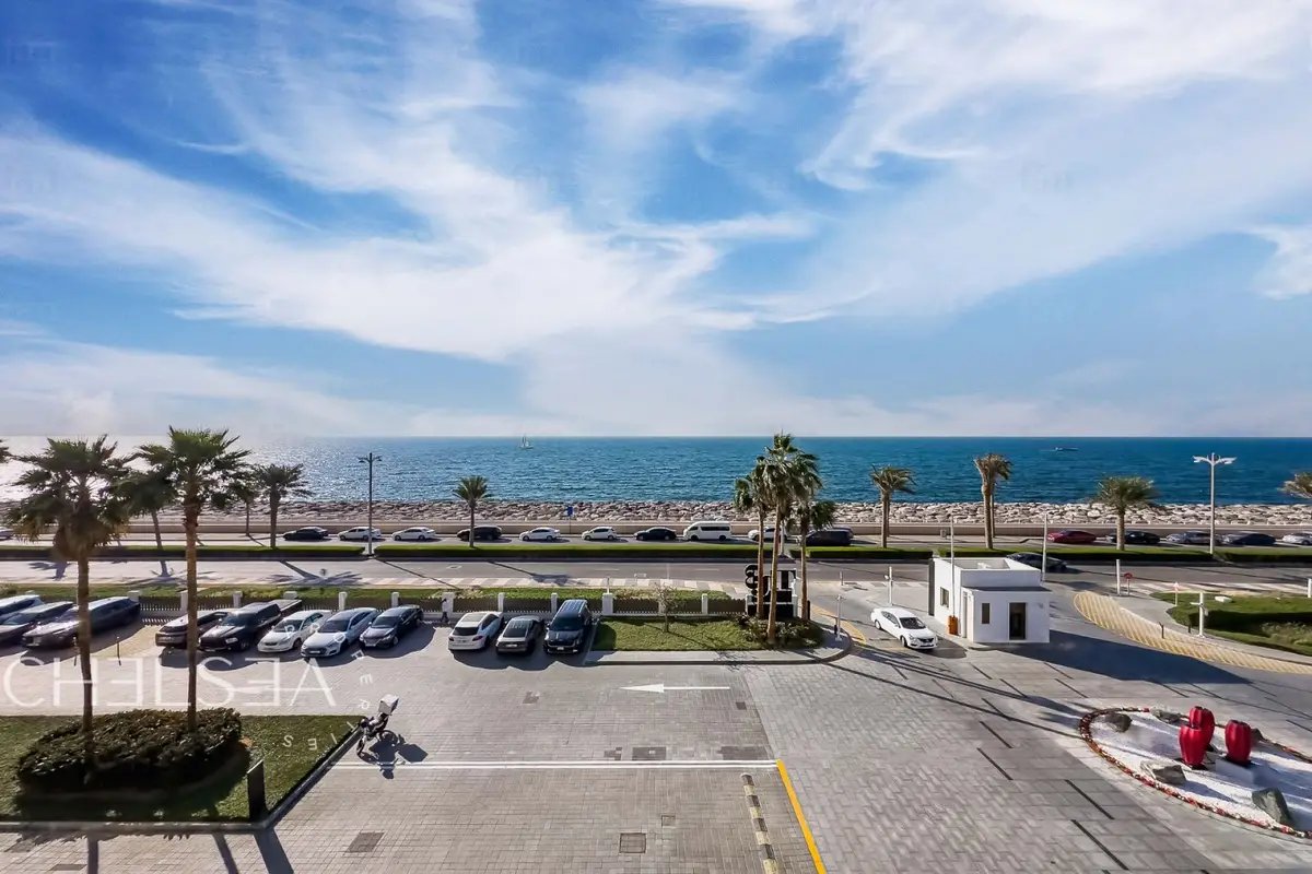 2-bedroom freehold apartment in Palm Jumeirah — photo 1 of 5