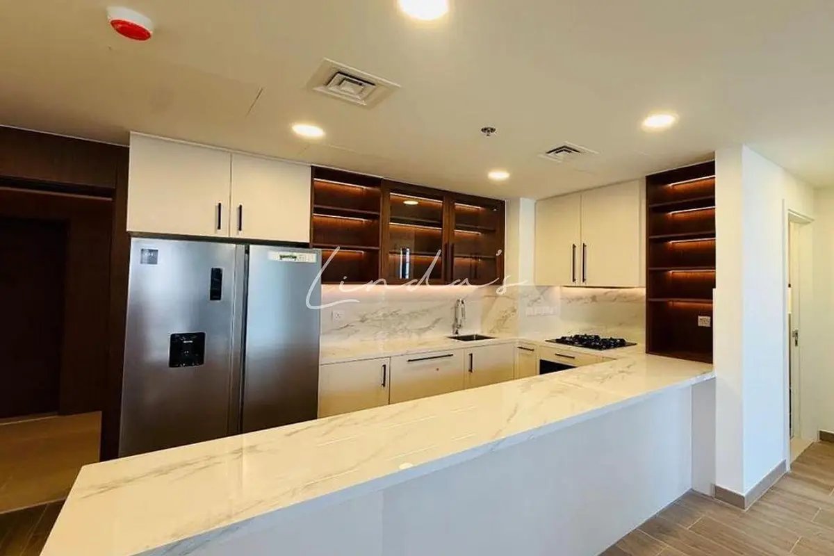 2-bedroom freehold apartment in Town Square — photo 5 of 5