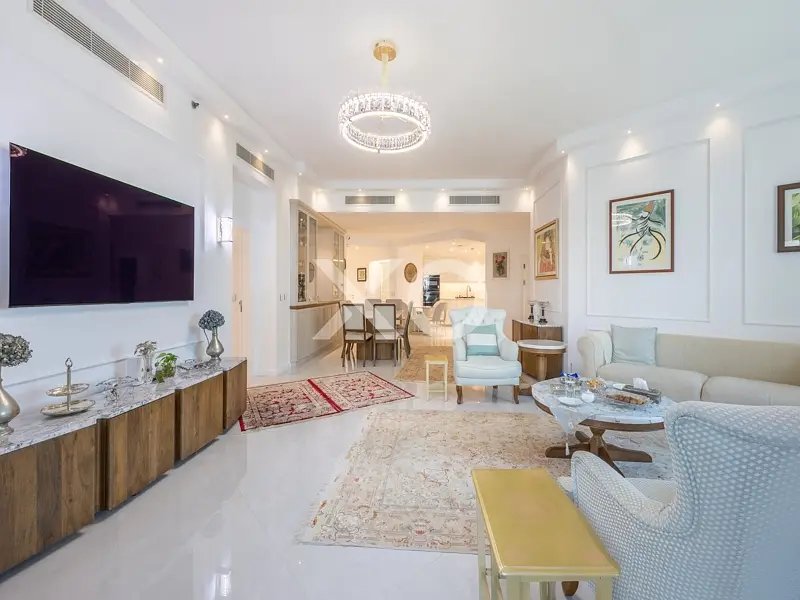 3-bedroom freehold apartment in Palm Jumeirah — photo 1 of 5