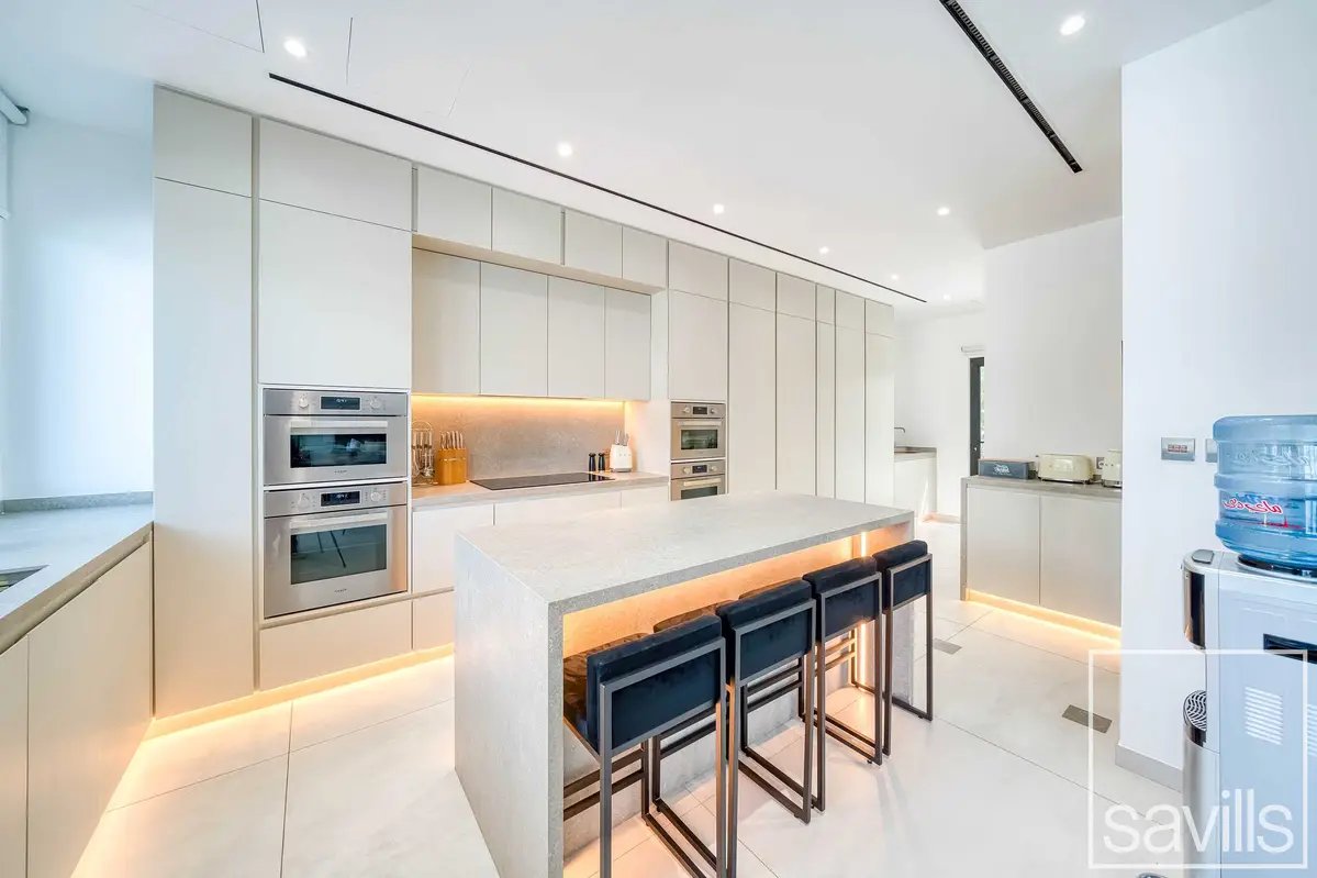4-bedroom freehold villa in Palm Jumeirah — photo 5 of 5