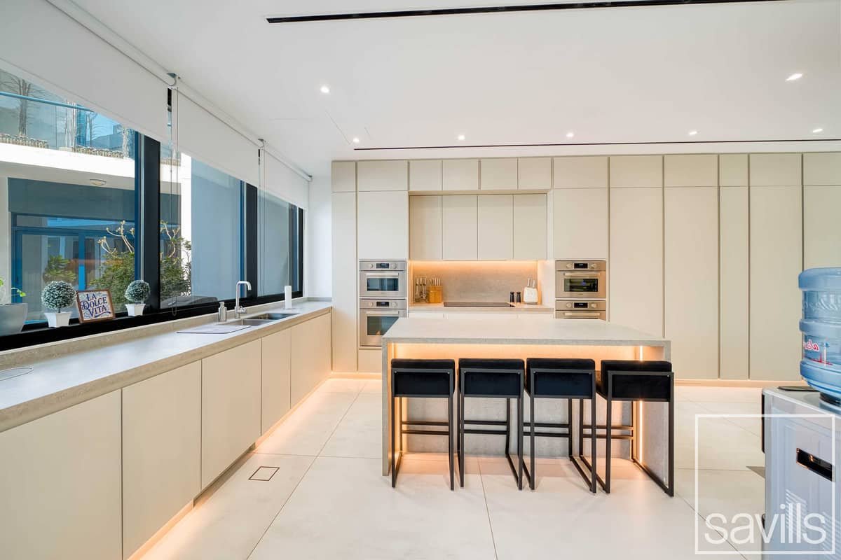 4-bedroom freehold villa in Palm Jumeirah — photo 4 of 5
