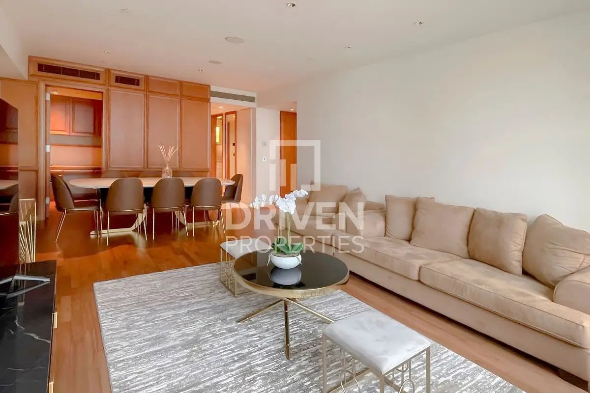 2-bedroom freehold apartment in Downtown Dubai — photo 3 of 5