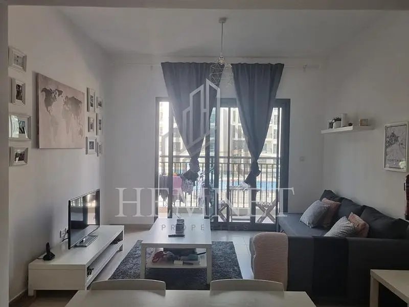 2-bedroom freehold apartment in Town Square — photo 2 of 5