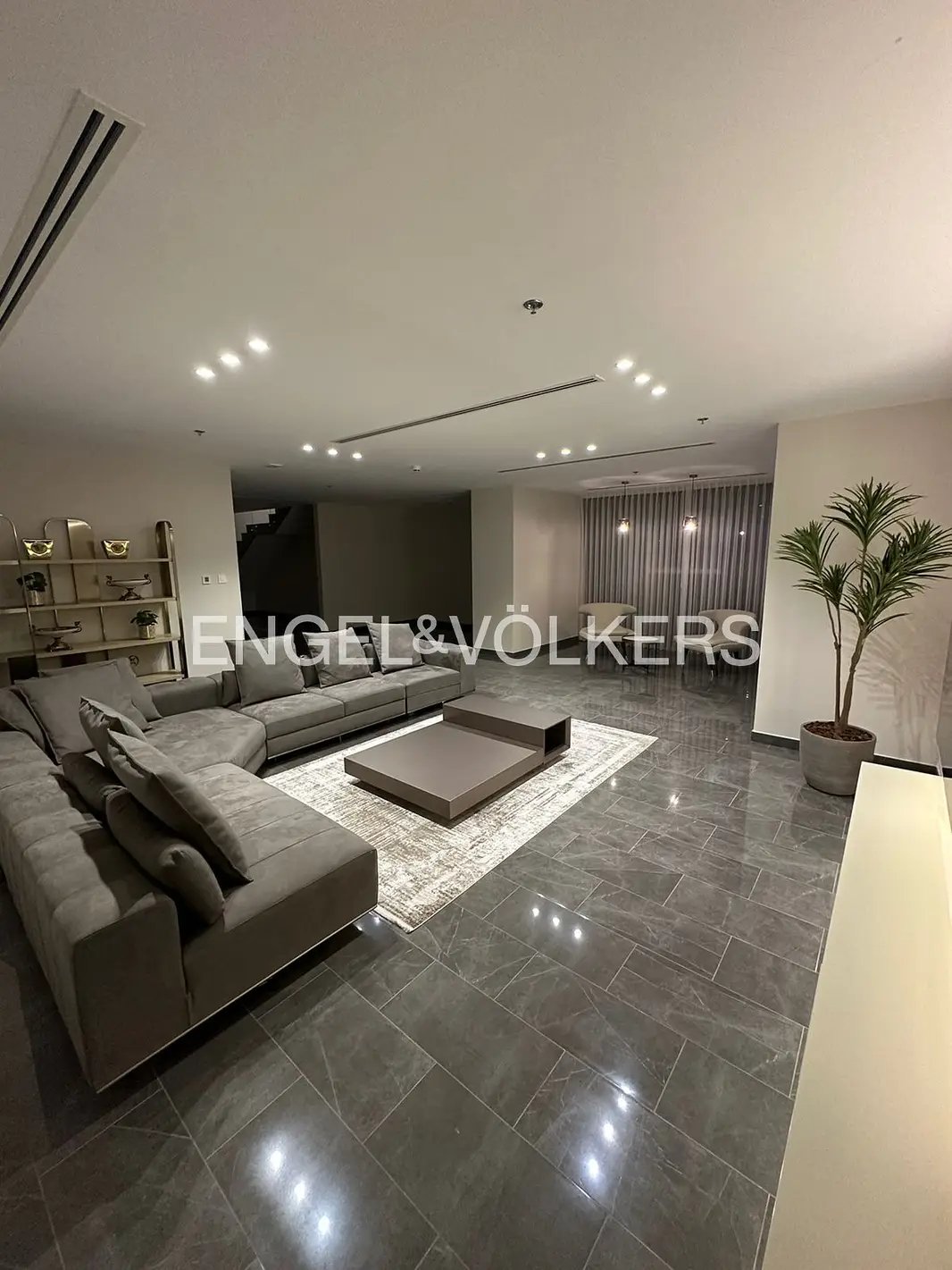 3-bedroom freehold apartment in Dubai Marina — photo 3 of 5