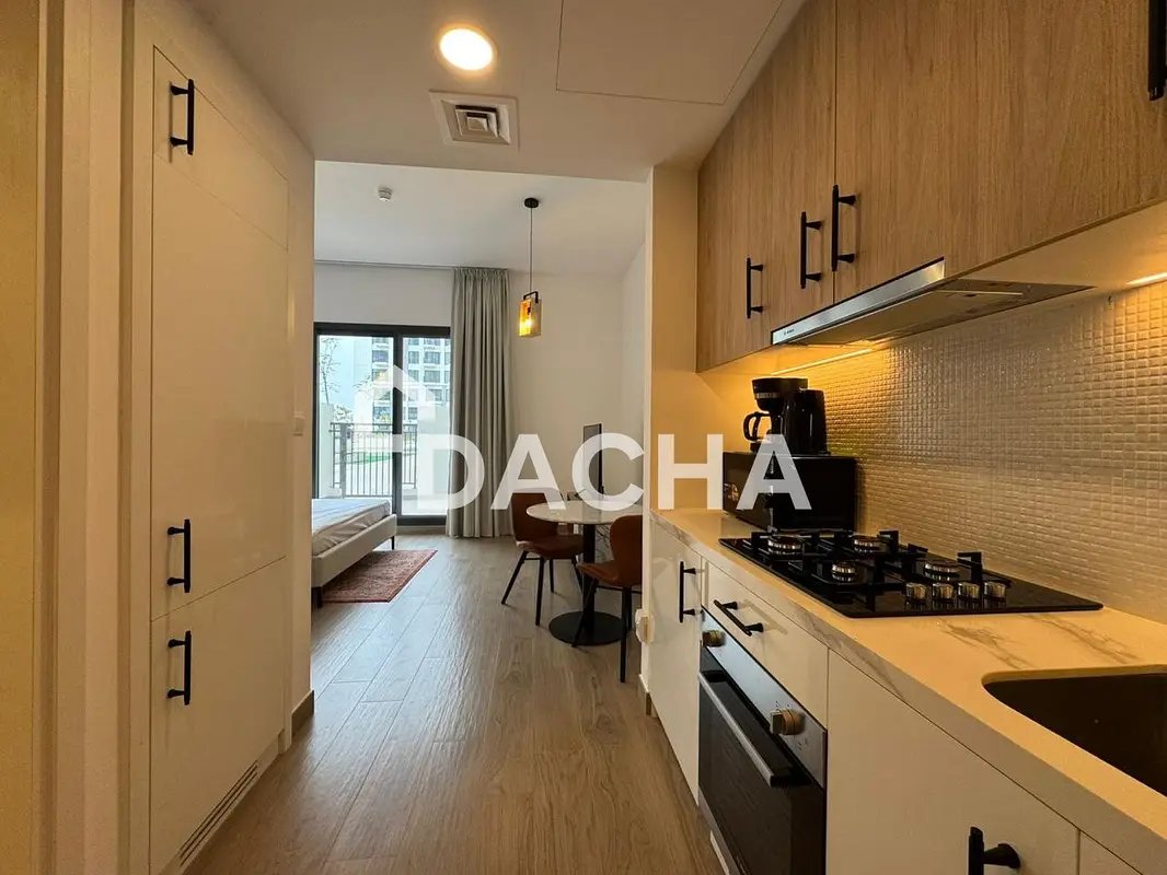 studio freehold apartment in Town Square — photo 5 of 5