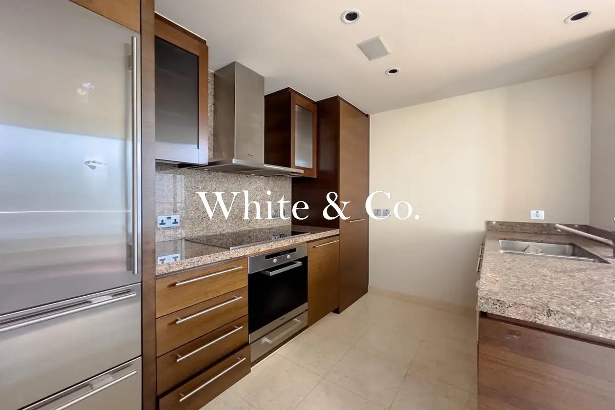 2-bedroom freehold apartment in Downtown Dubai — photo 3 of 5