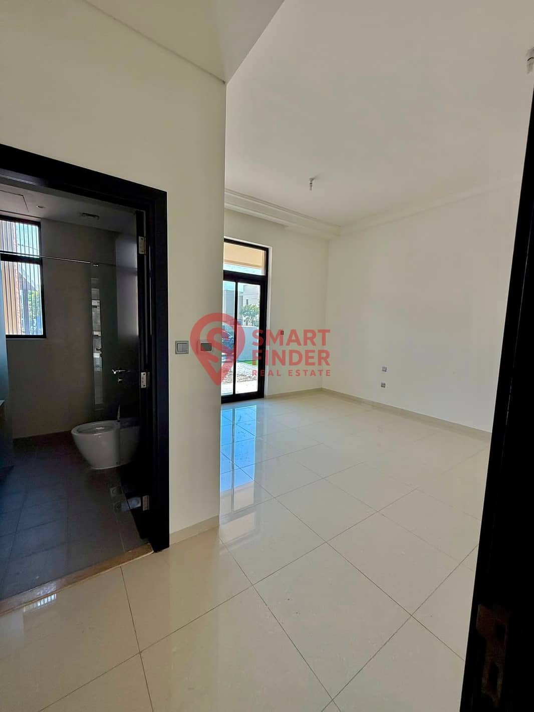 5-bedroom freehold villa in DAMAC Hills — photo 4 of 5