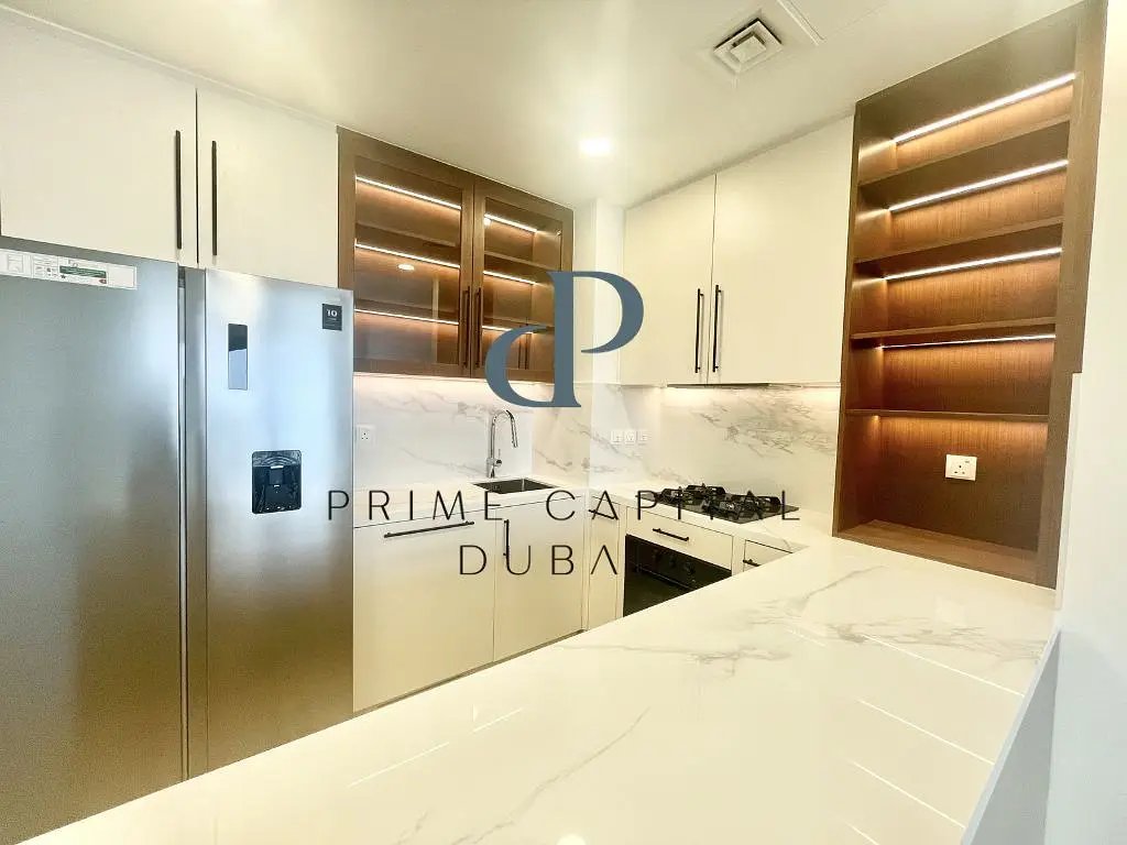 2-bedroom freehold apartment in Town Square — photo 5 of 5