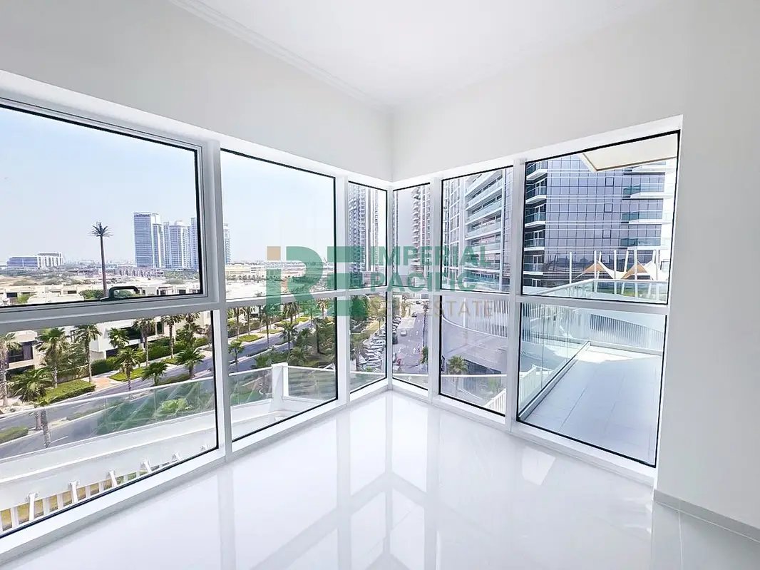 2-bedroom freehold apartment in DAMAC Hills — photo 1 of 5