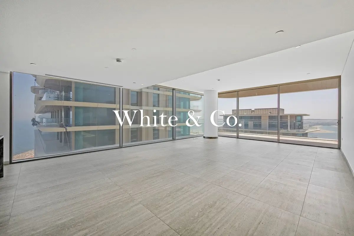 3-bedroom freehold apartment in Palm Jumeirah — photo 1 of 5