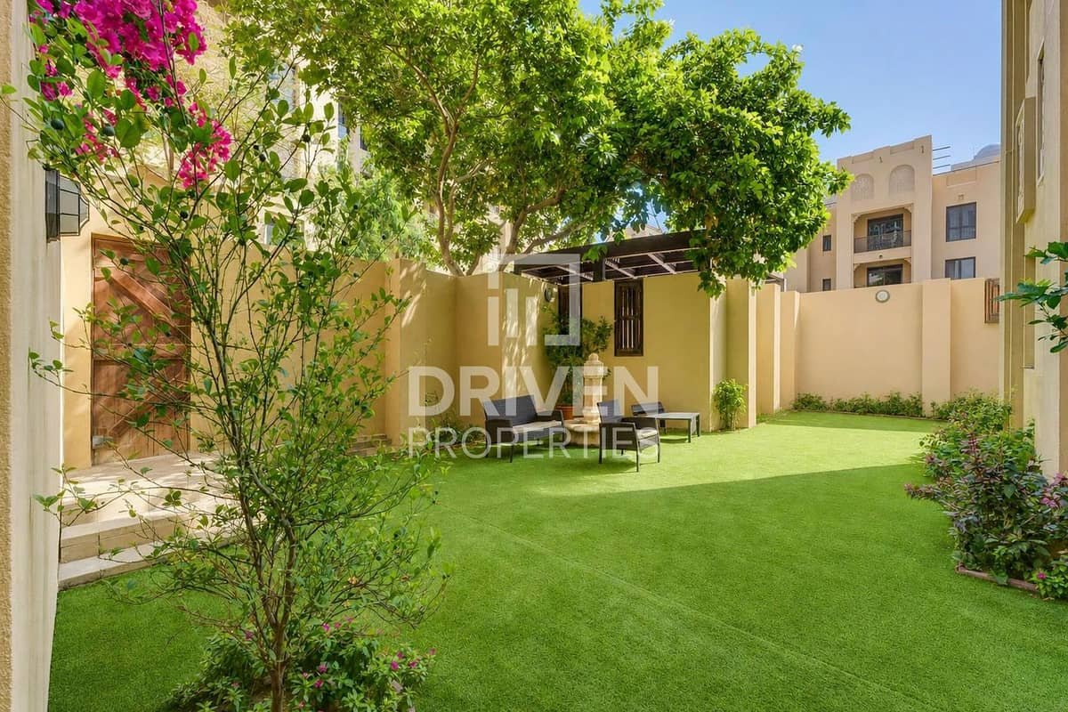 2-bedroom freehold apartment in Downtown Dubai — photo 2 of 5
