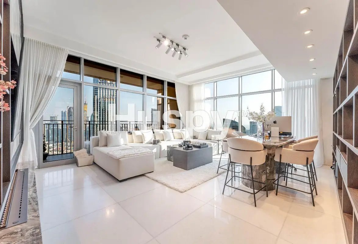 3-bedroom freehold apartment in Downtown Dubai — photo 1 of 5