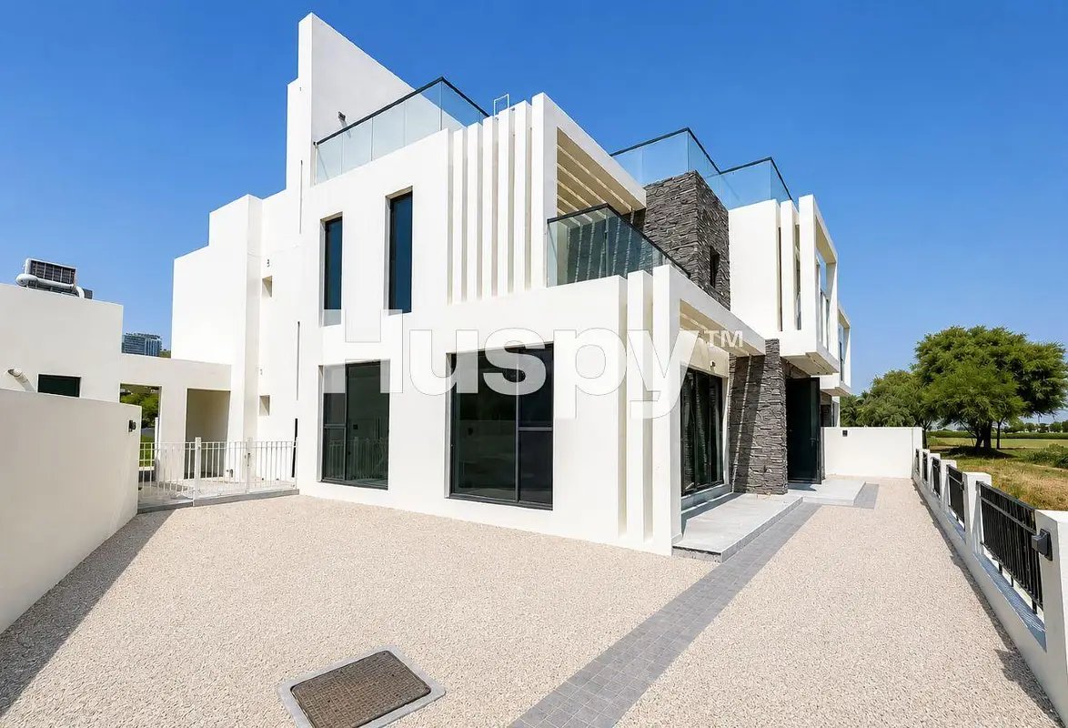 6-bedroom freehold villa in DAMAC Hills — photo 1 of 5