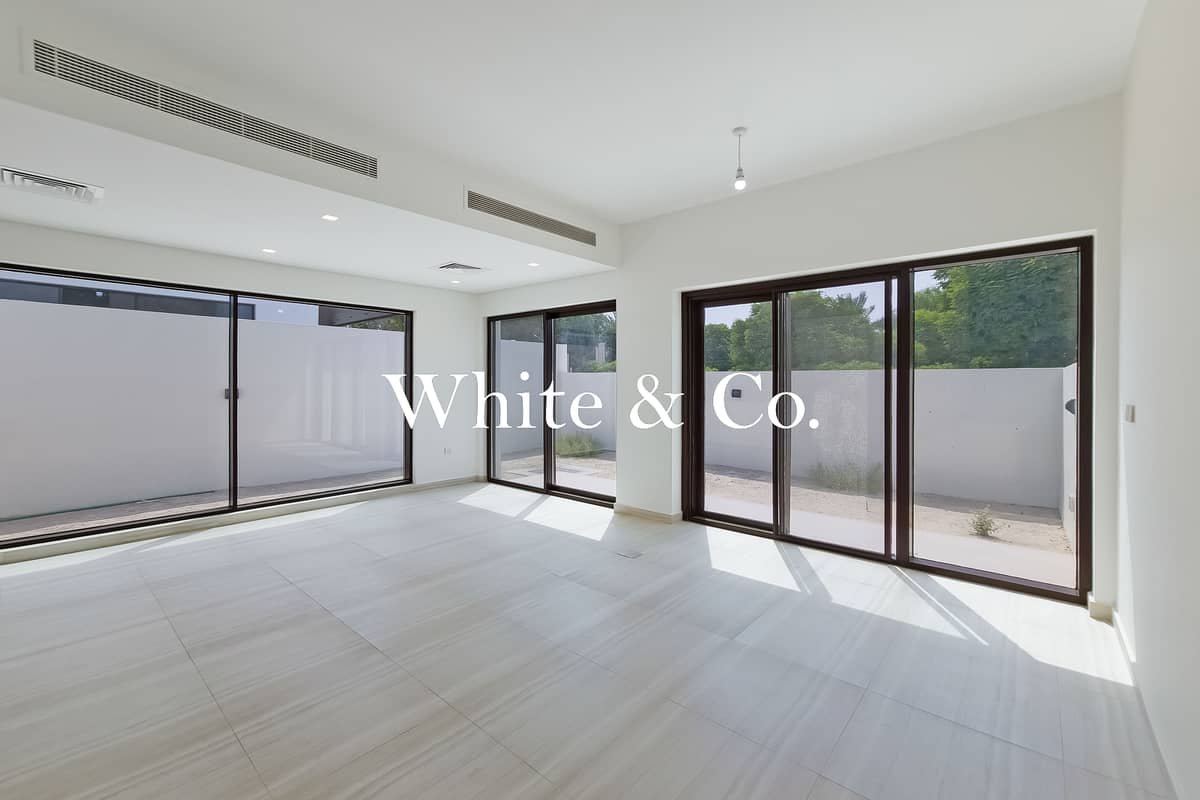 5-bedroom freehold villa in DAMAC Hills — photo 2 of 5