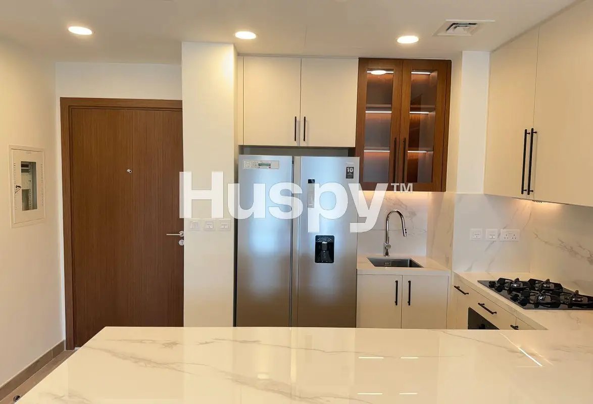 2-bedroom freehold apartment in Town Square — photo 5 of 5