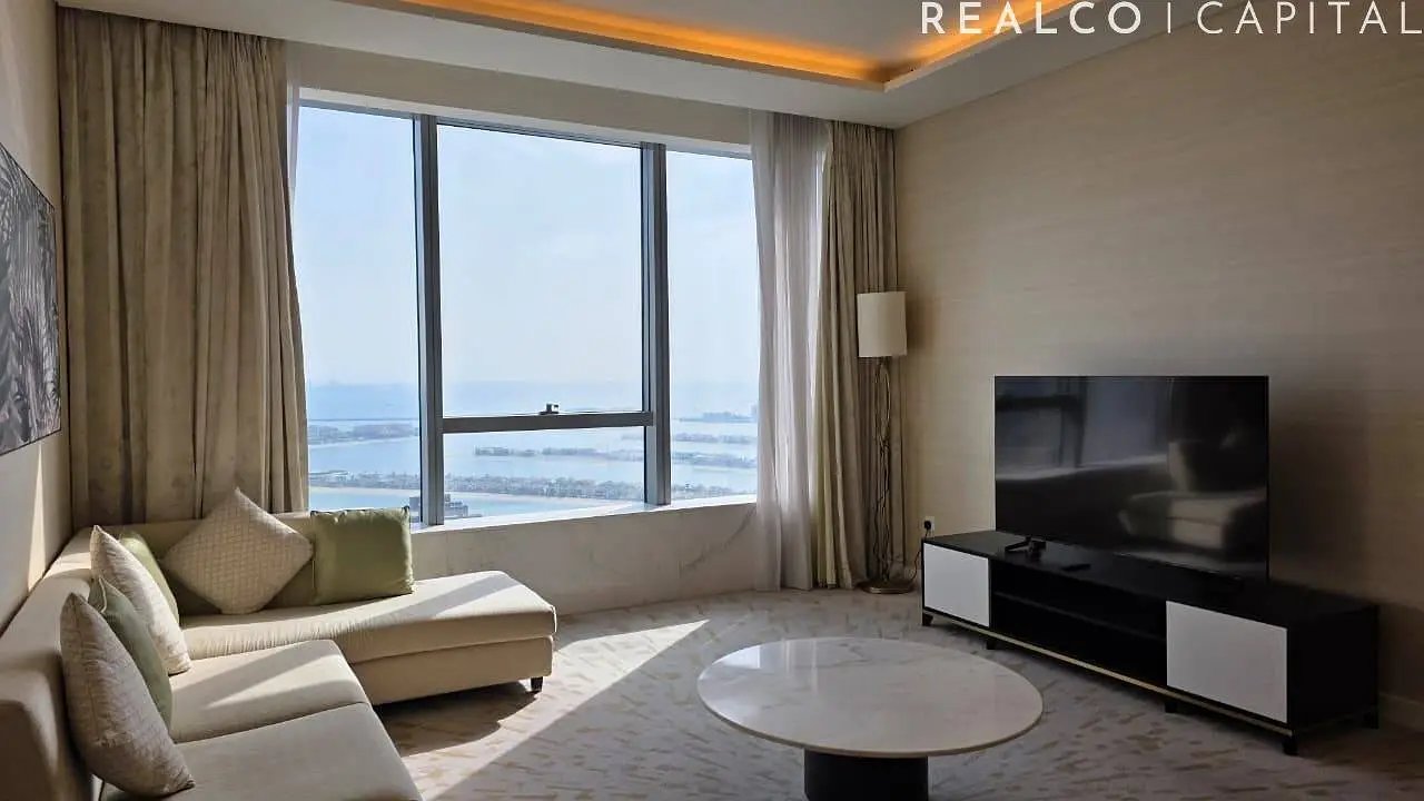 1-bedroom freehold apartment in Palm Jumeirah — photo 1 of 5