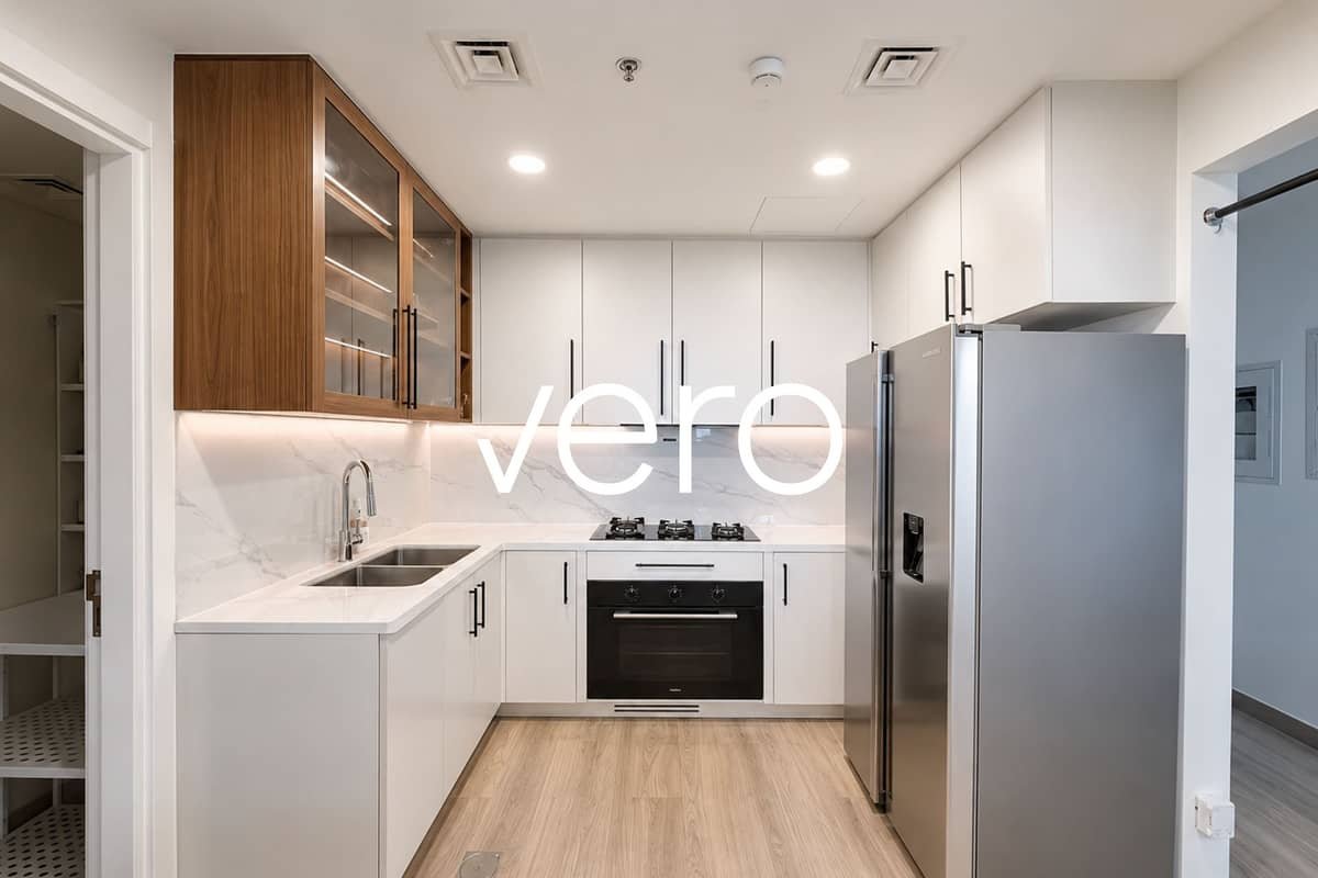 3-bedroom freehold apartment in Town Square — photo 3 of 4