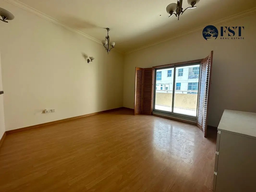 1-bedroom freehold apartment in Dubai Marina — photo 1 of 5