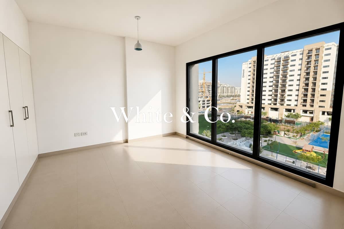studio freehold apartment in Town Square — photo 4 of 5