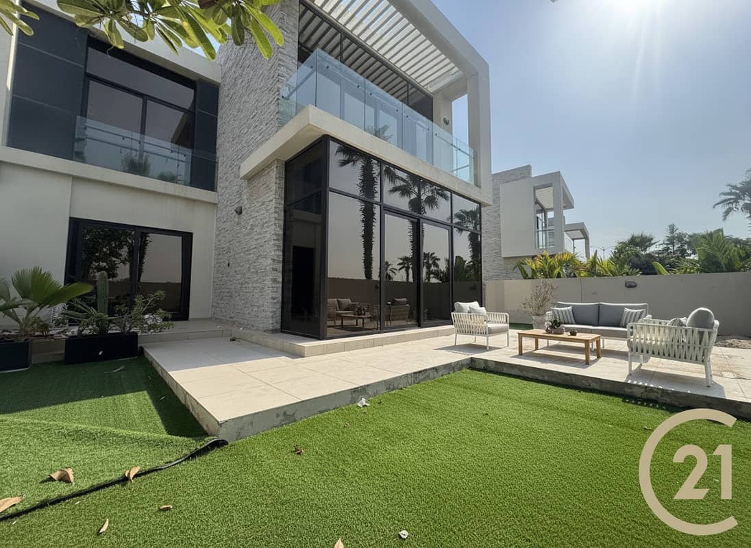 5-bedroom freehold villa in DAMAC Hills — photo 2 of 5