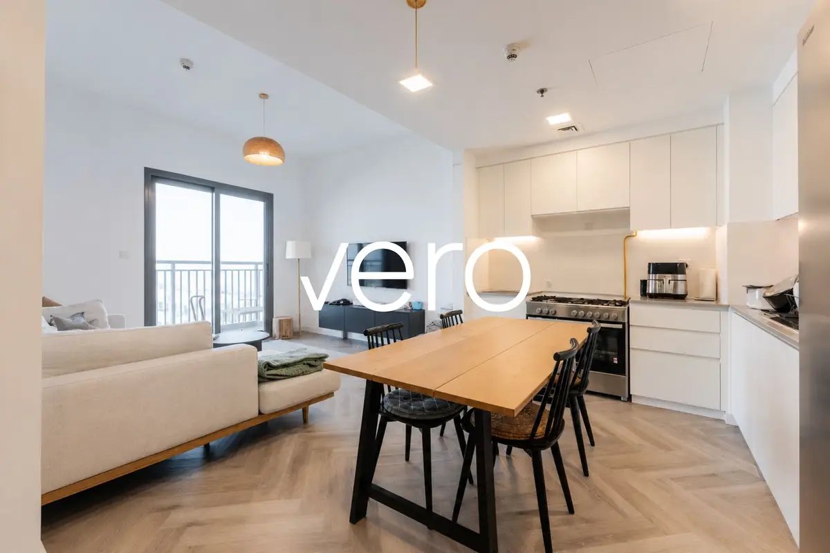 2-bedroom freehold apartment in Town Square — photo 4 of 4