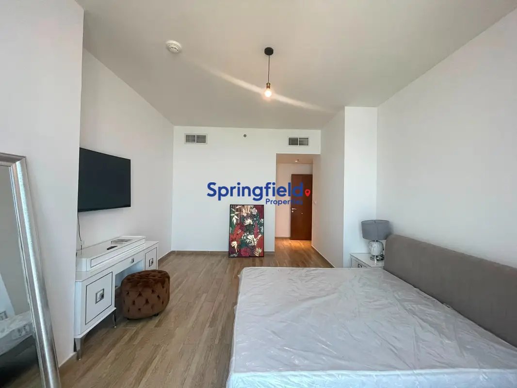 2-bedroom freehold apartment in Business Bay — photo 1 of 5