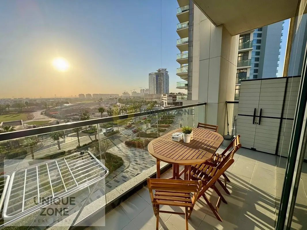 1-bedroom freehold apartment in DAMAC Hills — photo 1 of 5