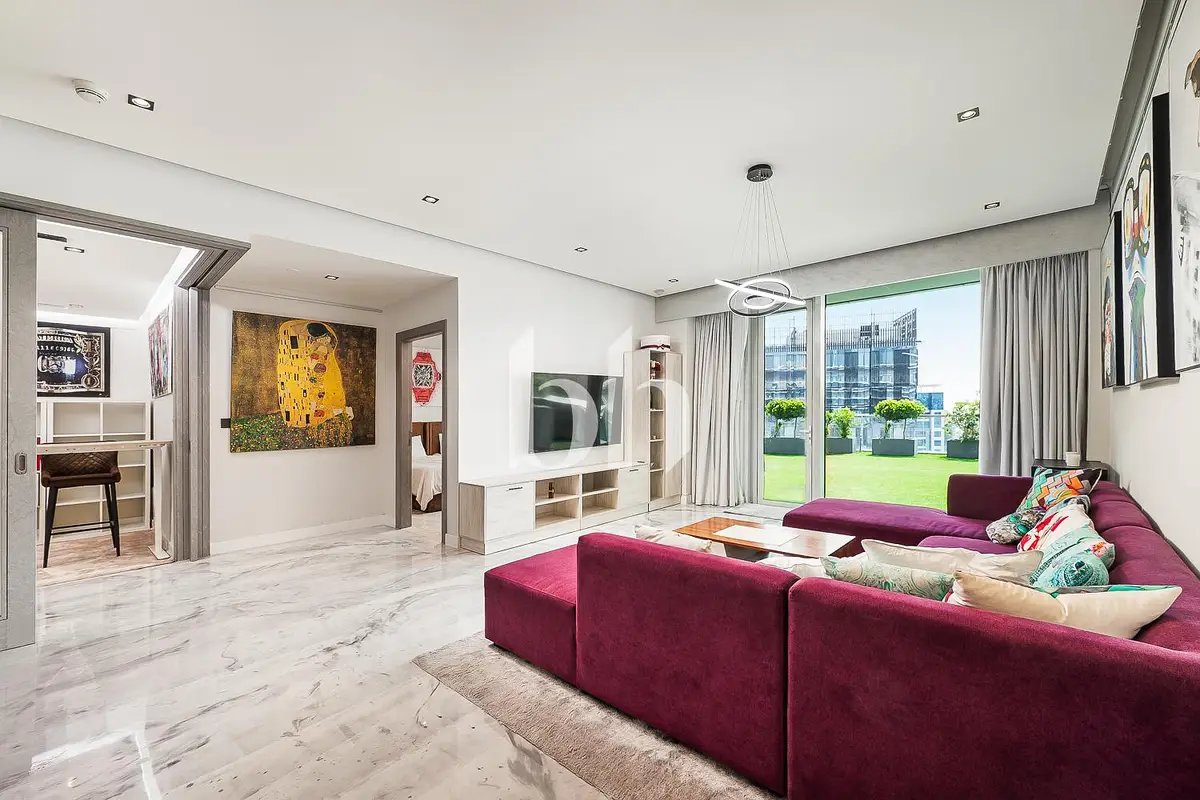 2-bedroom freehold apartment in Business Bay — photo 1 of 5