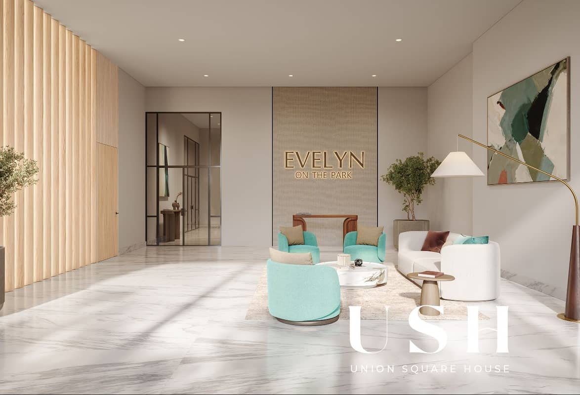 3-bedroom freehold apartment in Town Square — photo 1 of 4