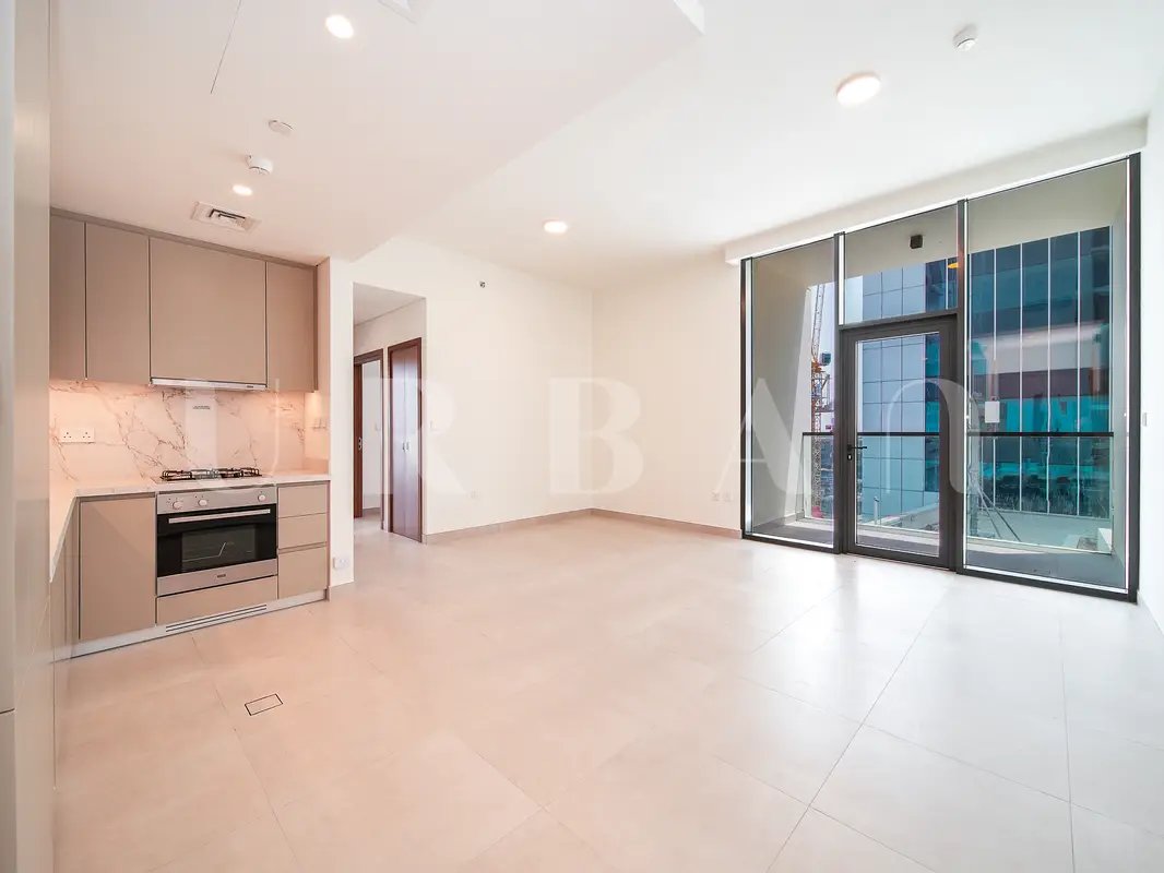 2-bedroom freehold apartment in Business Bay — photo 2 of 5