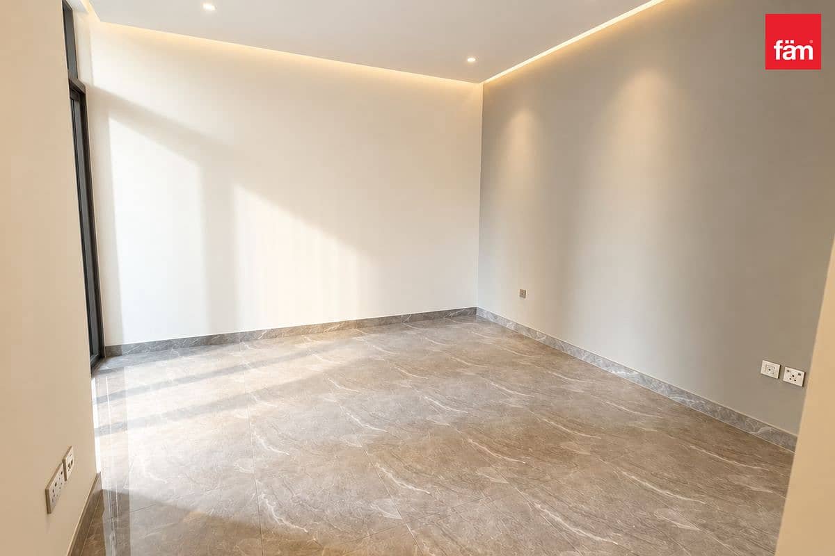 studio freehold apartment in Business Bay — photo 4 of 5