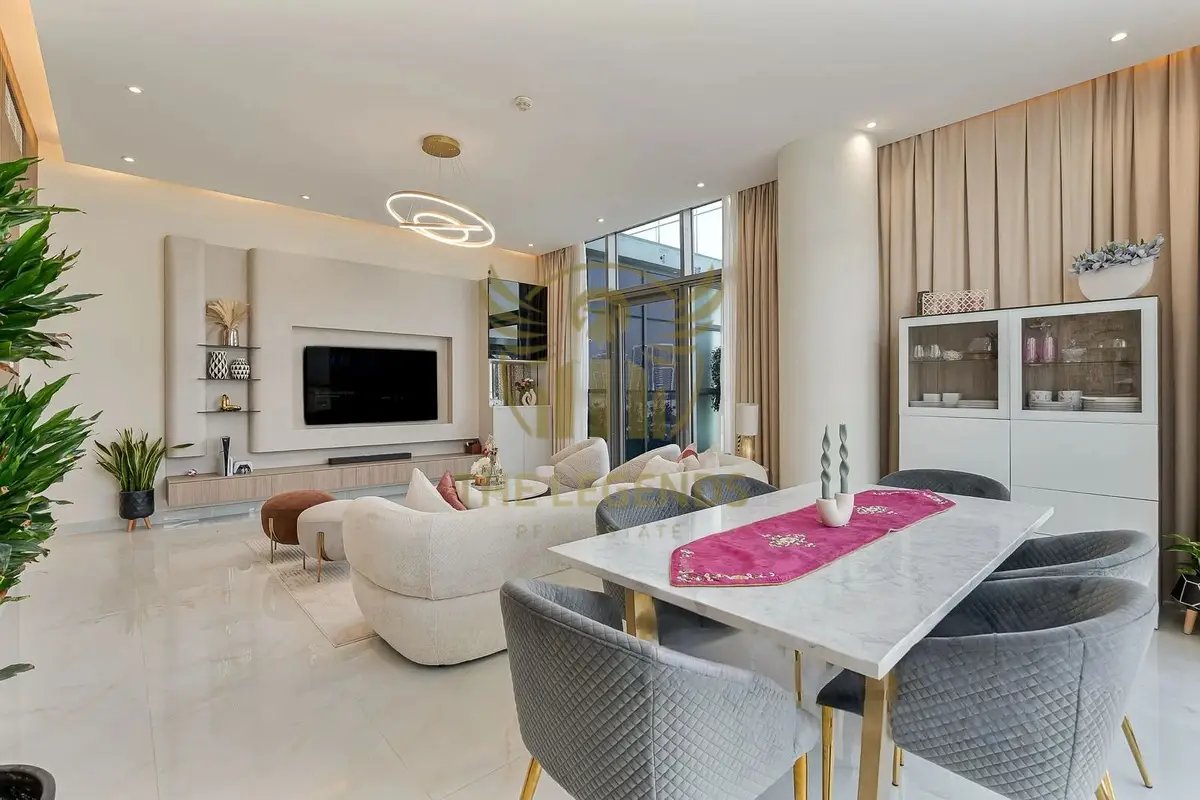 3-bedroom freehold apartment in DAMAC Hills — photo 3 of 5
