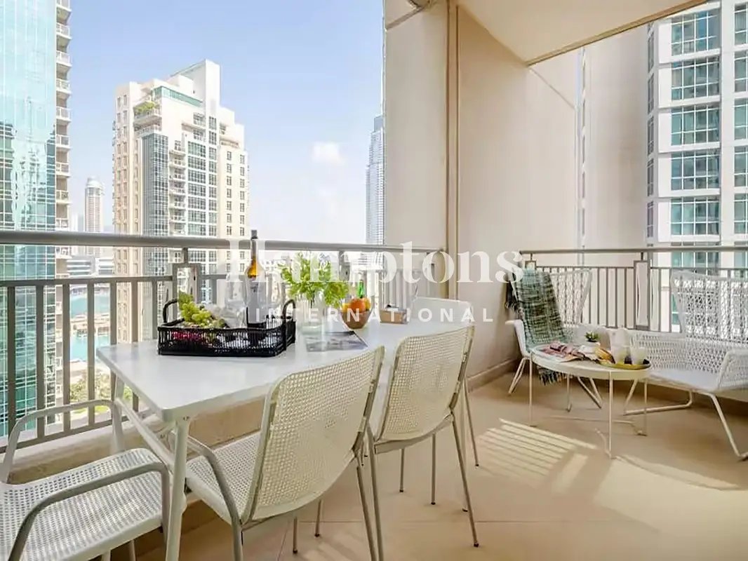 2-bedroom freehold apartment in Downtown Dubai — photo 1 of 5