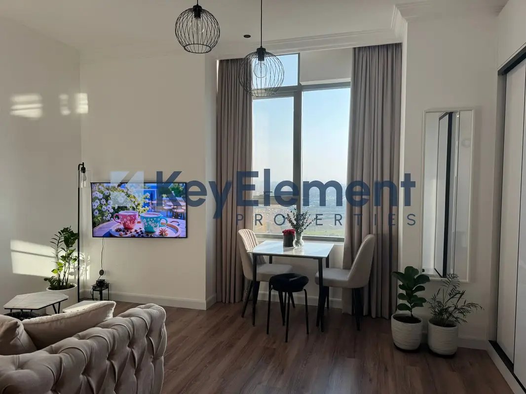studio freehold apartment in Business Bay — photo 1 of 5