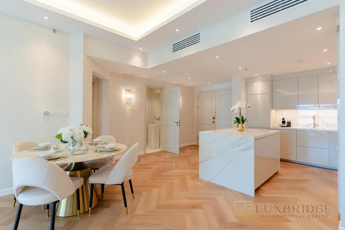 2-bedroom freehold apartment in Palm Jumeirah — photo 1 of 5
